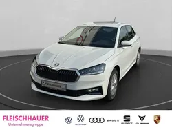 Moonweiss metallic Neu 2025 Skoda Fabia Essence Limousine | 20.990 € (Fairer Preis)