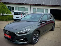 Grau Gebraucht 2021 Hyundai i30 Edition 30+ Kombi | 16.750 € (Fairer Preis)