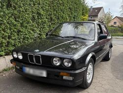 Schwarz Gebraucht 1986 BMW 318 Shadowline Limousine | 6.500 €