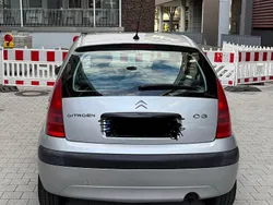 Silber Gebraucht 2003 Citroën C3 Kleinwagen | 1.200 €