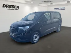 Schwarz Gebraucht 2019 Opel Combo Selection Van / Kleinbus | 12.490 € (Fairer Preis)