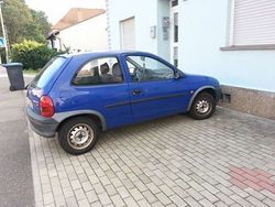 Blau Gebraucht 2000 Opel Corsa Kleinwagen | 1.000 €