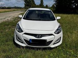 Weiß Gebraucht 2013 Hyundai i30 Classic Limousine | 4.000 € (Fairer Preis)