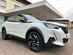 Weiß Gebraucht 2021 Peugeot 2008 GTi SUV | 20.000 € (Fairer Preis)