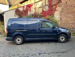 Blau Gebraucht 2011 VW Caddy Maxi Van / Kleinbus | 8.499 € (Fairer Preis)