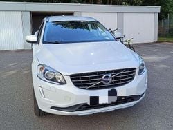Weiß Gebraucht 2016 Volvo XC60 Summum SUV | 19.999 € (Fairer Preis)