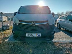 Grau Gebraucht 2018 Opel Vivaro Van / Kleinbus | 11.980 € (Superpreis)