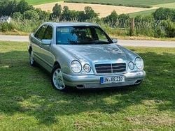 Silber Gebraucht 1998 Mercedes E430 Elegance Limousine | 6.599 € (Guter Preis)