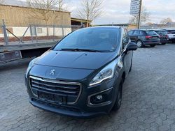 Grau Gebraucht 2016 Peugeot 3008 Active Limousine | 3.900 €