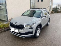 Grau Gebraucht 2021 Skoda Kodiaq Clever SUV | 33.590 € (Fairer Preis)