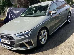 Grau Gebraucht 2022 Audi A4 S-Line Kombi | 32.800 € (Guter Preis)