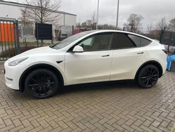 Pearl white multicoat Gebraucht 2022 Tesla Model Y Long Range SUV | 36.900 € (Etwas zu teuer)