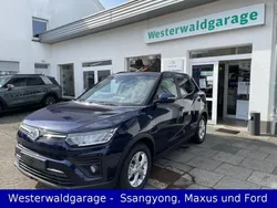 Blau Gebraucht 2024 Ssangyong Tivoli Quartz SUV | 21.950 € (Fairer Preis)