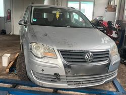 Silber Gebraucht 2007 VW Touran Van / Kleinbus | 2.000 € (Guter Preis)