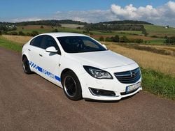 Weiß Gebraucht 2014 Opel Insignia OPC Limousine | 5.900 € (Superpreis)