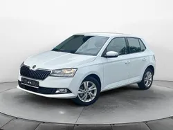 Weiß Gebraucht 2018 Skoda Fabia Ambition Limousine | 14.900 € (Fairer Preis)
