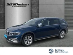 Blau Gebraucht 2023 VW Passat Kombi | 32.990 € (Teuer)