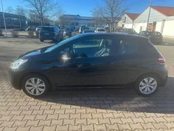 Schwarz Gebraucht 2013 Peugeot 208 Access Kleinwagen | 4.000 € (Fairer Preis)