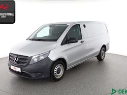 Silber Gebraucht 2021 Mercedes Vito Van / Kleinbus | 23.680 € (Fairer Preis)