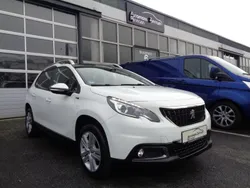 Weiß Gebraucht 2017 Peugeot 2008 Style SUV | 8.490 € (Fairer Preis)