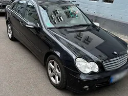 Schwarz Gebraucht 2005 Mercedes C200 Classic Limousine | 2.999 € (Fairer Preis)