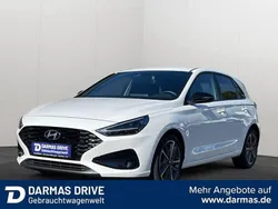 Weiß Gebraucht 2024 Hyundai i30 Advantage Limousine | 21.490 € (Fairer Preis)