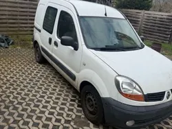 Weiß Gebraucht 2006 Renault Kangoo Campus Van / Kleinbus | 1.700 € (Teuer)