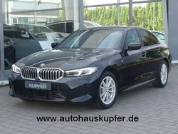 Blacksaphirschwarz Gebraucht 2024 BMW 320 M Sport Limousine | 40.400 € (Fairer Preis)
