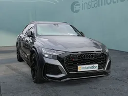 Grau Gebraucht 2024 Audi RS Q8 SUV | 130.840 € (Fairer Preis)
