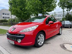 Rot Gebraucht 2009 Peugeot 207 CC Cabrio | 2.500 € (Guter Preis)