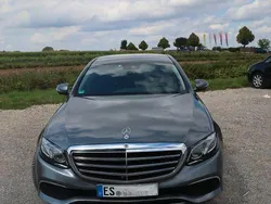 Grau Gebraucht 2018 Mercedes E400 Limousine | 31.990 € (Fairer Preis)