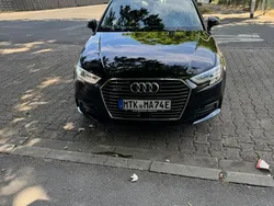 Schwarz Gebraucht 2017 Audi A3 Sportback e-tron Sport Limousine | 17.000 € (Fairer Preis)