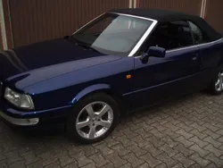 Blau Gebraucht 1998 Audi Cabriolet Cabrio | 6.800 € (Fairer Preis)
