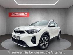 Weiß Gebraucht 2021 Kia Stonic Spirit SUV | 15.999 € (Guter Preis)