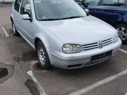 Silber Gebraucht 2001 VW Golf IV Basis Limousine | 1.250 € (Superpreis)