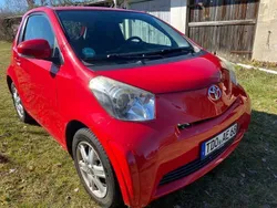 Toyota iQ