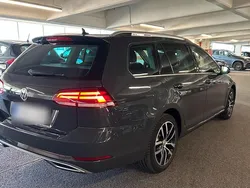 Grau Gebraucht 2017 VW Golf VII Kombi | 16.600 €