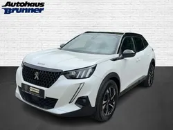 Perlmutt weiß perleffekt Gebraucht 2021 Peugeot 2008 GT SUV | 20.750 € (Fairer Preis)