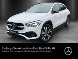 Weiß Gebraucht 2022 Mercedes GLA250 Night SUV | 34.880 € (Fairer Preis)