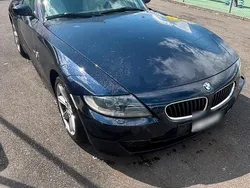 Blau Gebraucht 2007 BMW Z4 Cabrio | 6.000 €