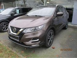 Brown m Gebraucht 2020 Nissan Qashqai N-Connecta SUV | 17.990 € (Fairer Preis)