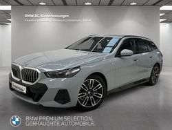 Grau Gebraucht 2024 BMW 520 M Sport Limousine | 51.950 € (Fairer Preis)