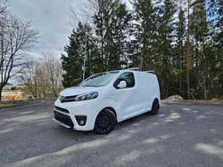 Weiß Gebraucht 2018 Toyota Proace Van | 12.390 € (Etwas zu teuer)