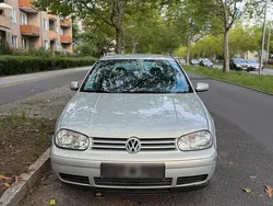 Silber Gebraucht 2000 VW Golf IV Kleinwagen | 1.500 € (Superpreis)