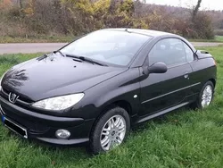 Schwarz Gebraucht 2004 Peugeot 206 CC Cabrio | 2.300 € (Fairer Preis)