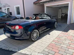 Blau Gebraucht 2007 VW Eos R Cabrio | 12.990 €