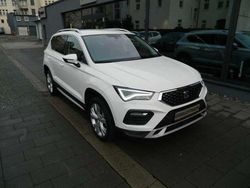 Bila weiß Gebraucht 2022 Seat Ateca Xperience SUV | 25.990 € (Fairer Preis)