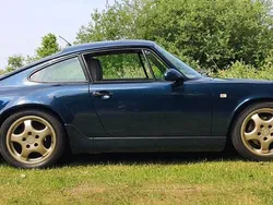 Grün Gebraucht 1993 Porsche 911 Carrera Coupé | 100.000 €