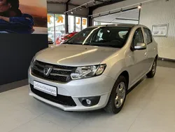 Grau Gebraucht 2015 Dacia Sandero Celebration Kleinwagen | 7.999 € (Fairer Preis)