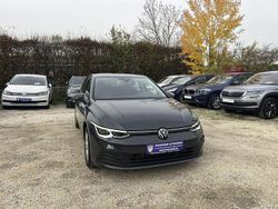 Uranograu Gebraucht 2022 VW Golf VIII Life Limousine | 19.389 € (Fairer Preis)